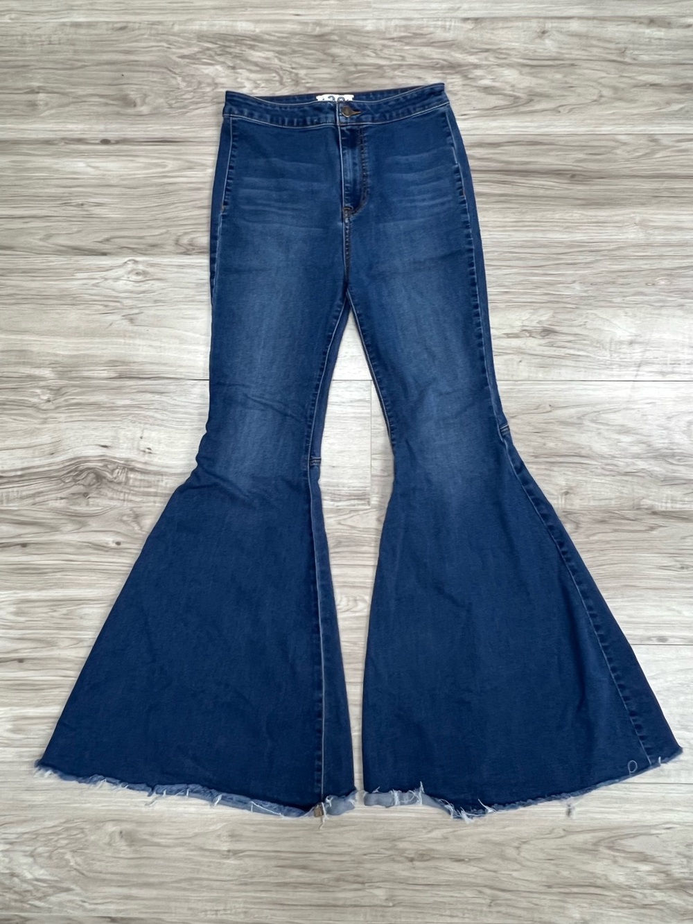We the Free Free People Just Float On Flare Bell Bottom Jeans Blue Size 29